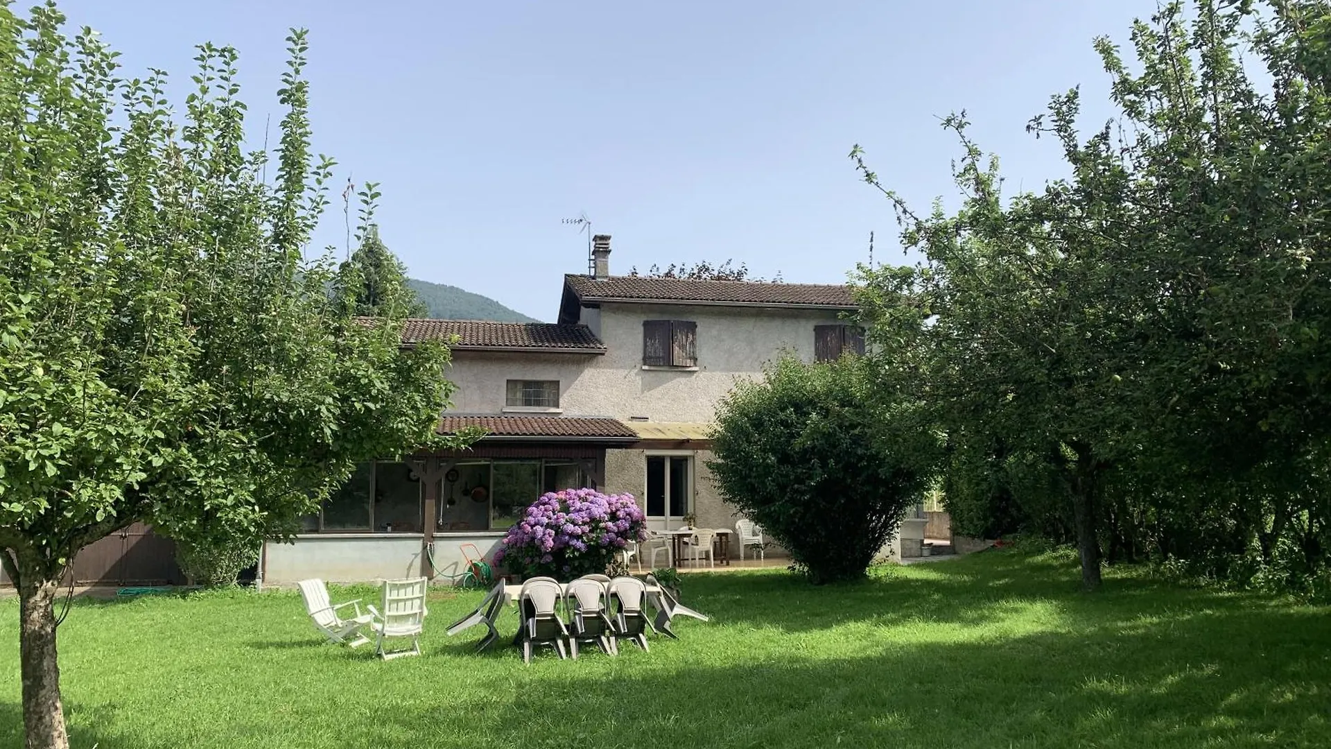 Vallee De La Barousse A Esbareich Hautes-Pyrenees